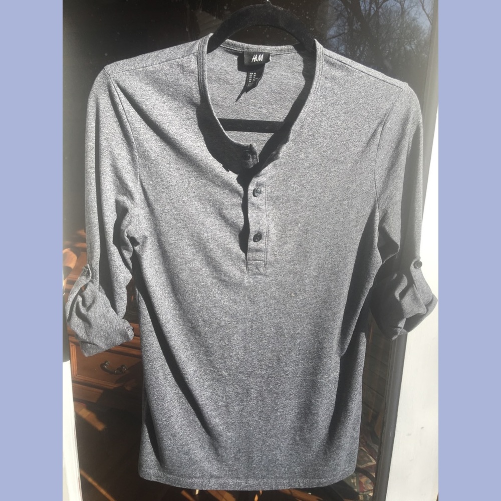 Men's XS Gray Henley Shirt